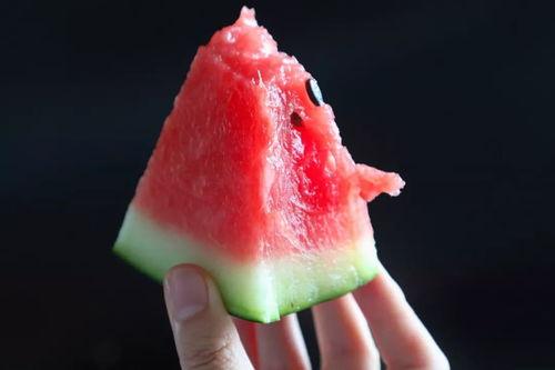 小红书花瓣吃瓜日常,花瓣吃瓜日常，揭秘网红圈幕后故事